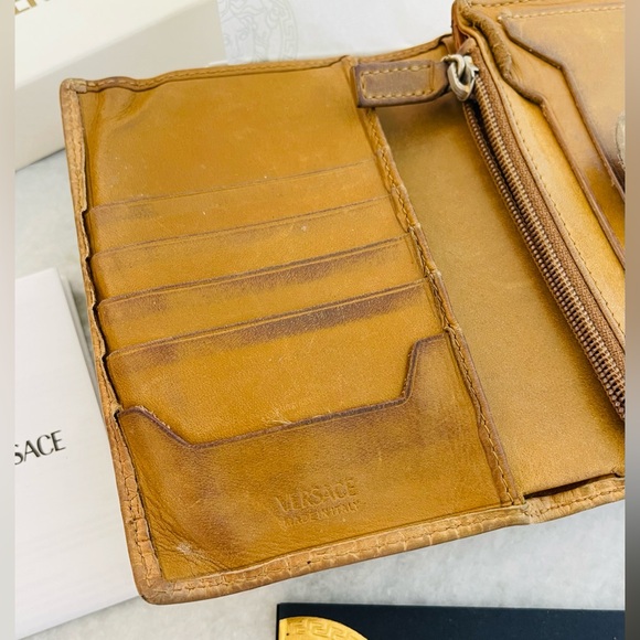 Versace Wallet - Picture 11 of 15